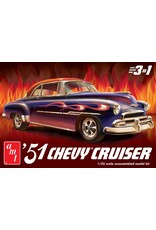 AMT 1/25  1951 Chevy Custom Cruiser Model Kit (Level 2)
