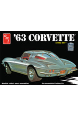 AMT 1/25 1963 Chevy Corvette Sting Ray Model Kit (Level 2)