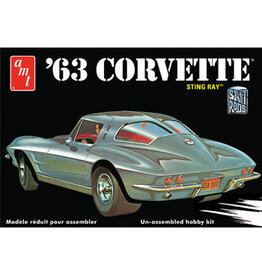 AMT 1/25 1963 Chevy Corvette Sting Ray Model Kit (Level 2)
