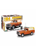 Revell Monogram 1/24 1979 Jeep J-10 Pickup with Camper Top