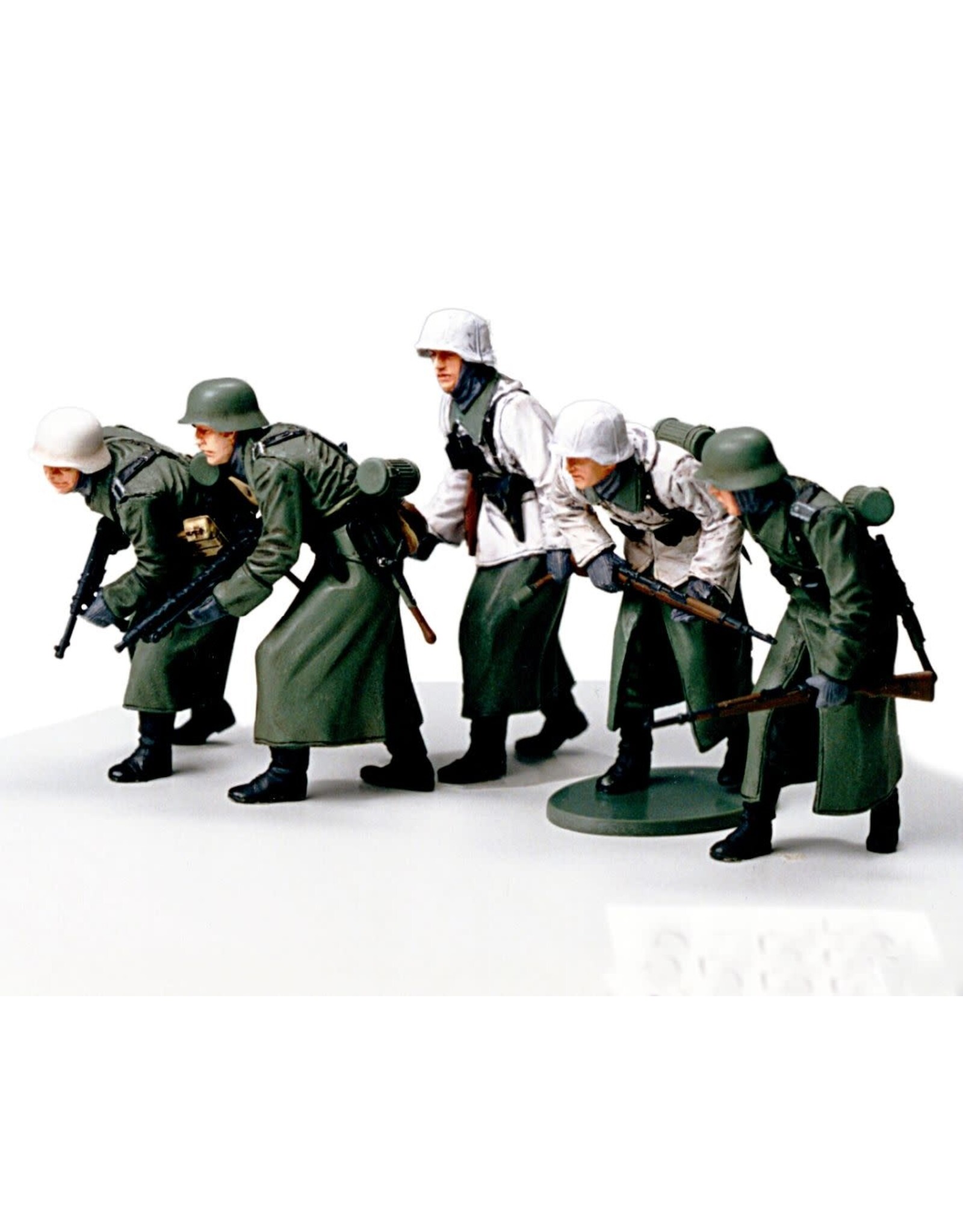 Tamiya German Assault Infantry w/ Winter Gear Model