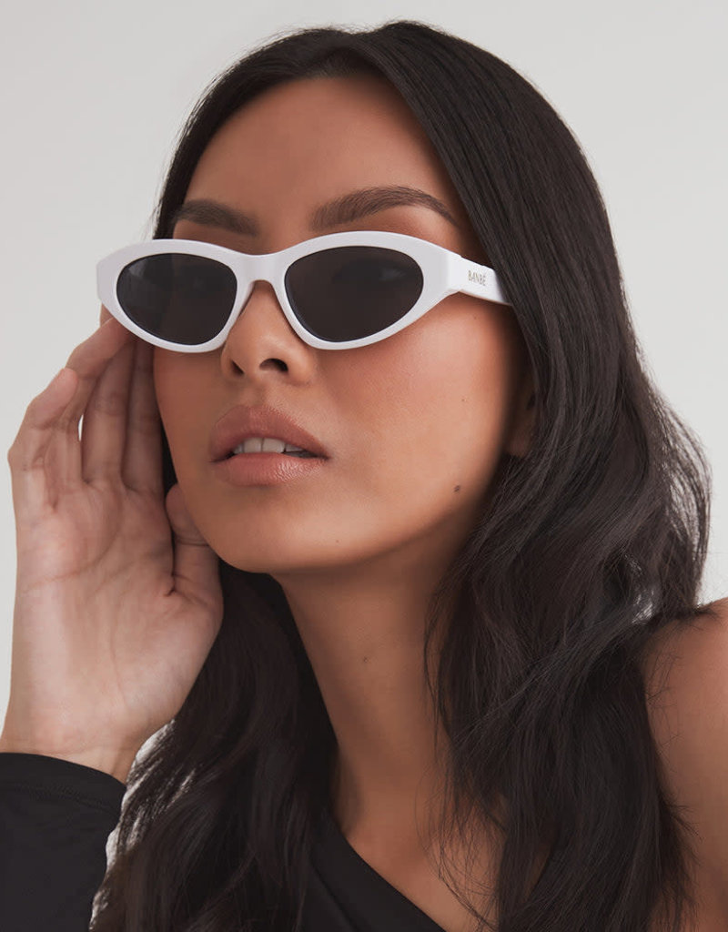 Banbe The Hailey Sunglasses Wht/Blk