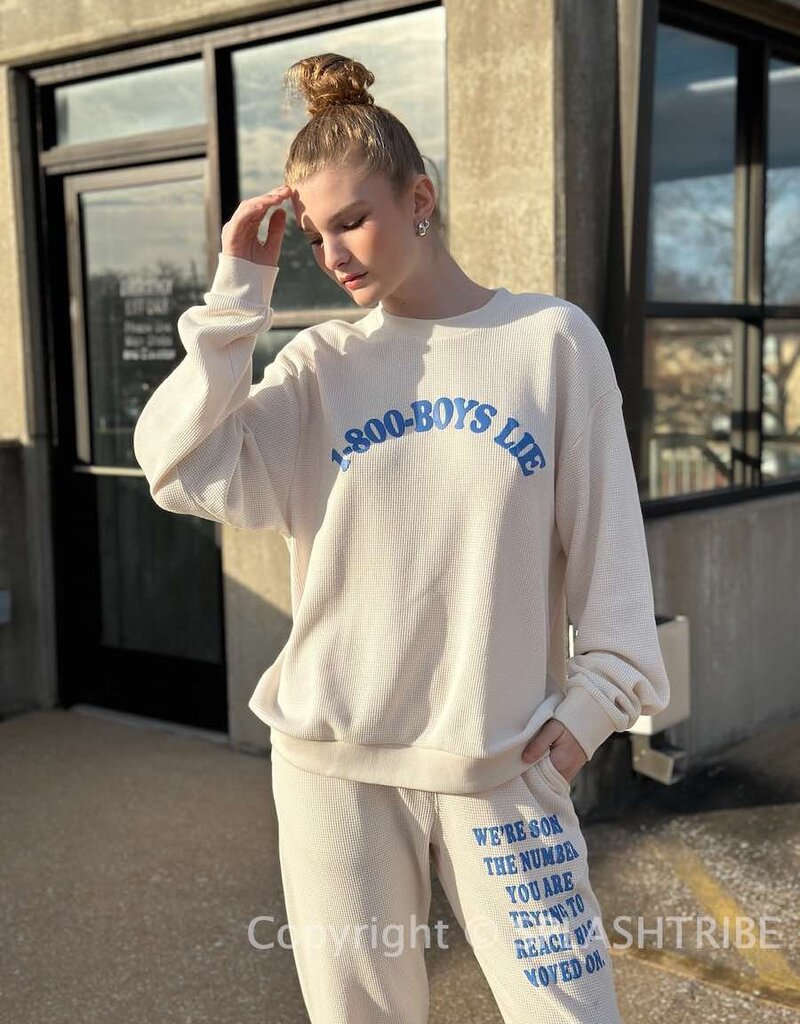 Boys Lie 1-800 Reunion Crewneck O/S White