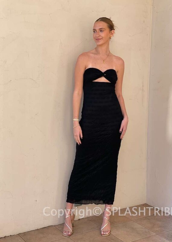 Textured Twist Cutout Maxi Dress