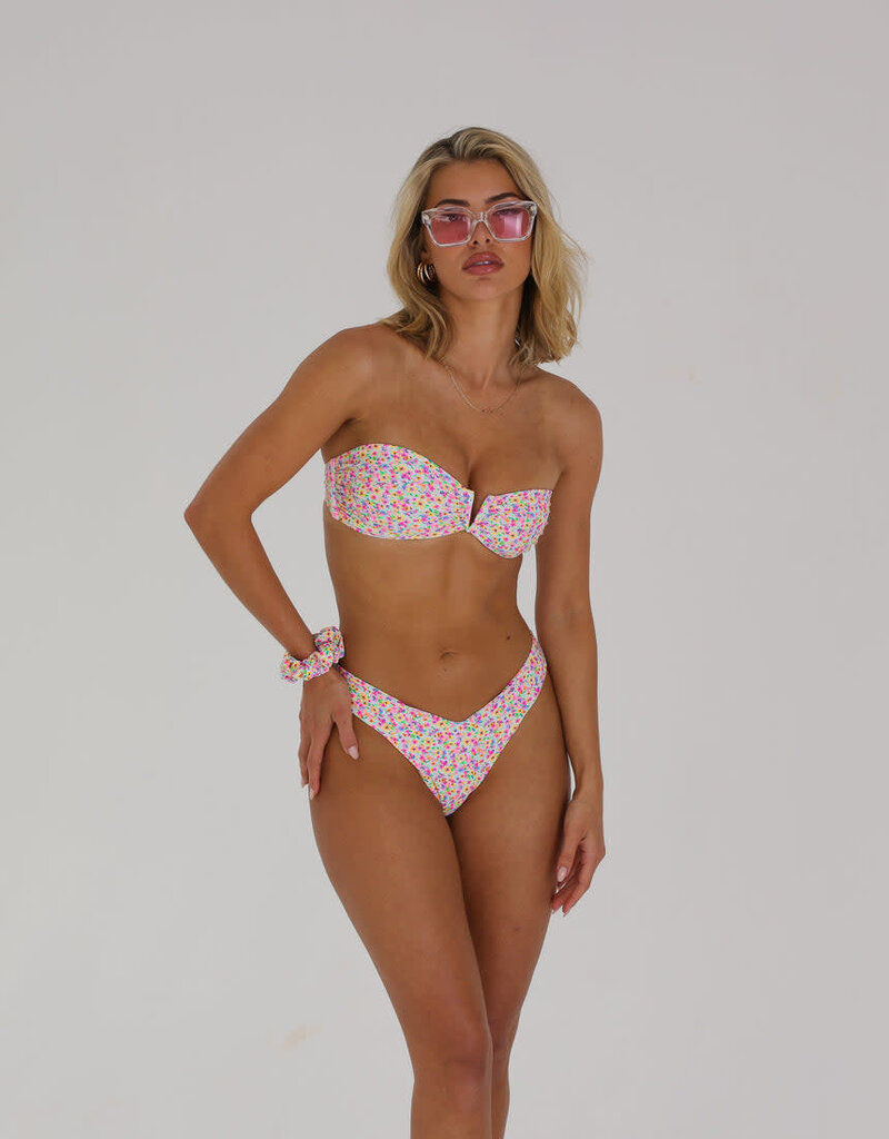 Kulani Kinis V Strapless Bandeau Bikini Top