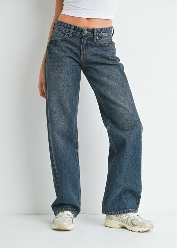 Tint Low Rise Relaxed Straight Leg Jean