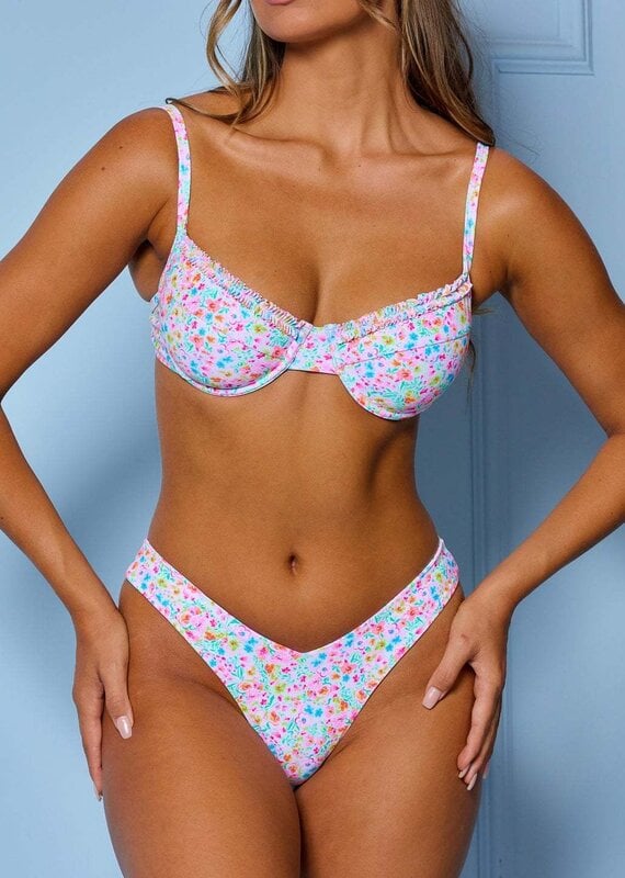 Kulani Kinis Double Ruffle Underwire Bikini Top