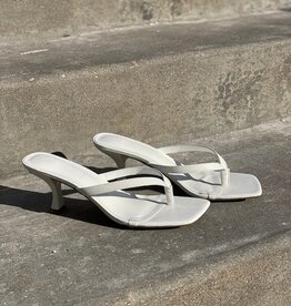 Thong Strap Kitten Heel