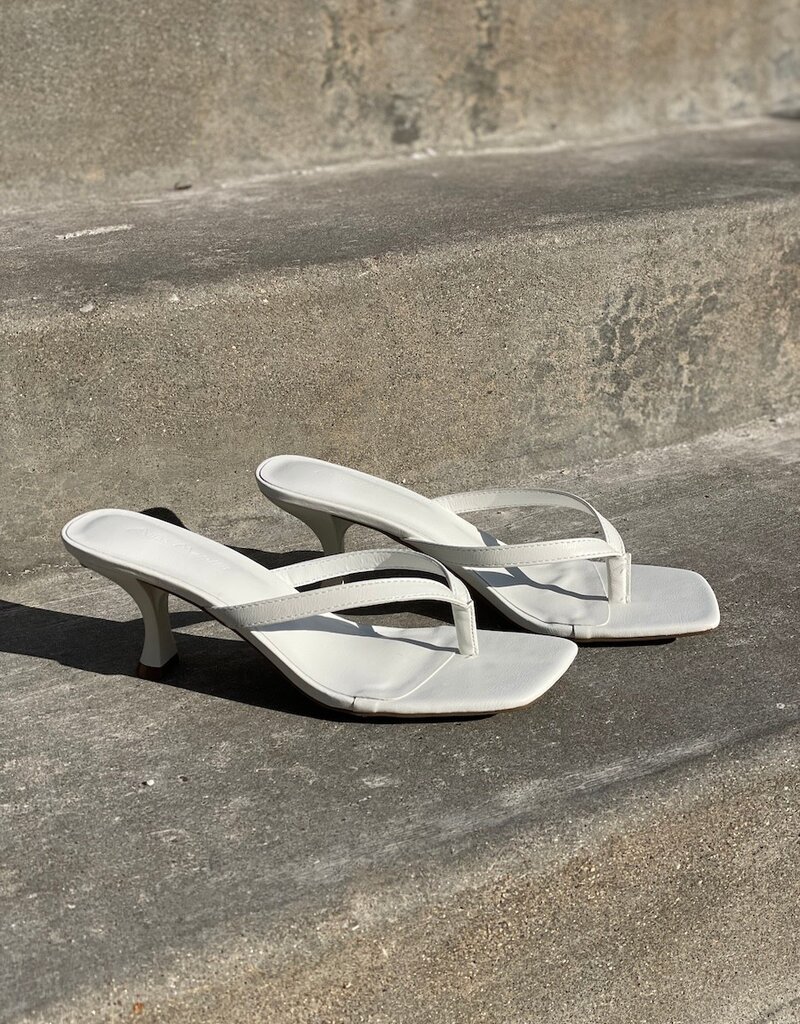 Thong Strap Kitten Heel