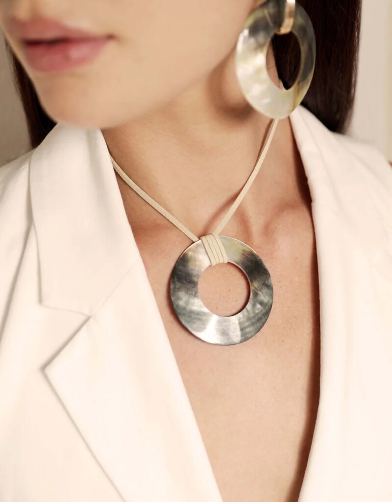 Iridescent Shell Necklace G
