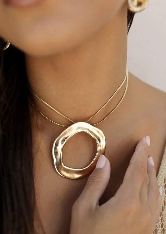 Open Circle Statement Necklace G