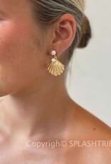 Scallop Shell and Pearl Earrings G
