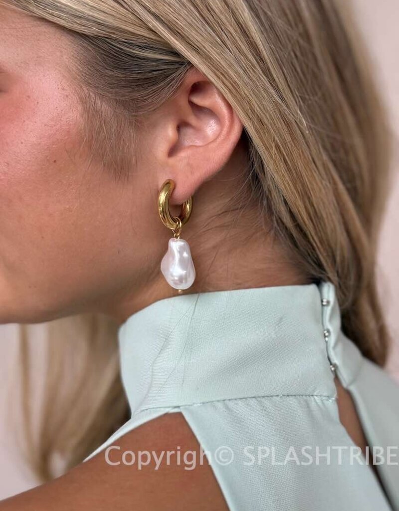 Pearl Drop Earrings G
