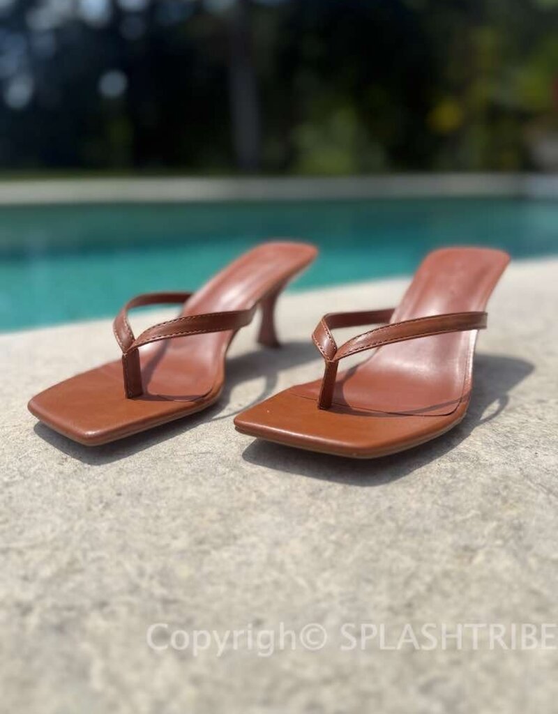 Thong Strap Kitten Heel