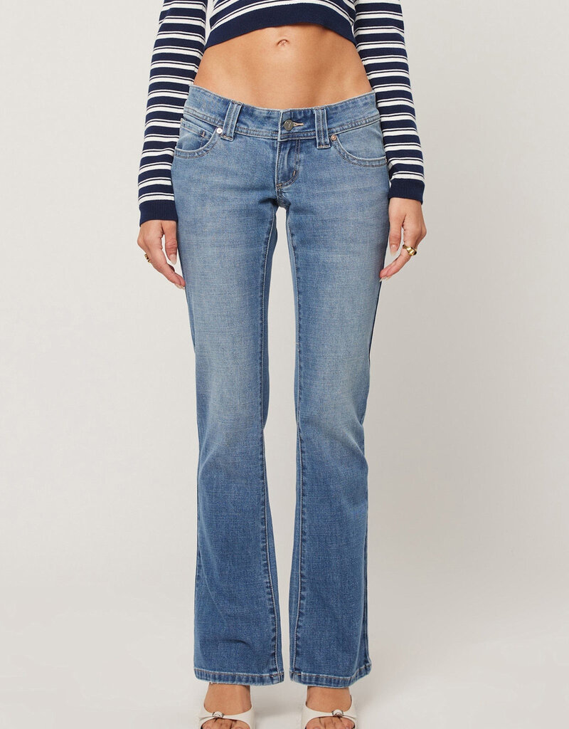 Abrand Jeans 00 Super Low Rise Kick Shannon Jeans