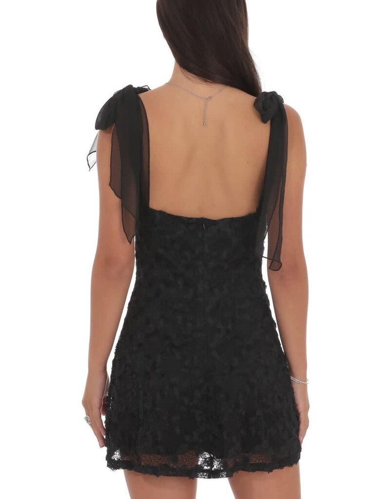 Lucy In The Sky Textured Floral V Neck Mini Dress