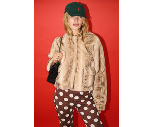 pocket-front-faux-fur-jacket.jpg