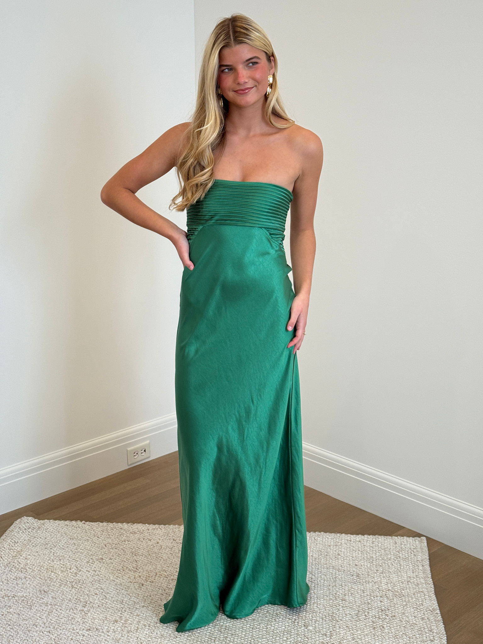adano maxi dress green Adina category: bottoms