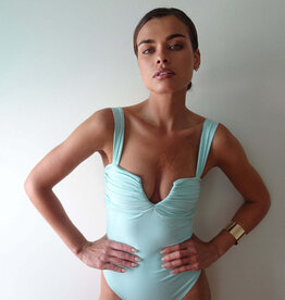 Divino Seas Natala One Piece