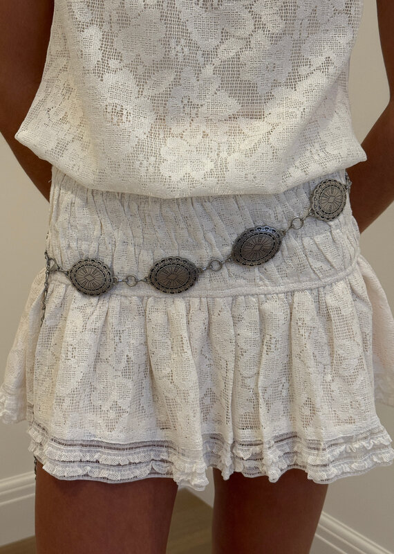 Tooled Oval Concho Chain Belt Silver