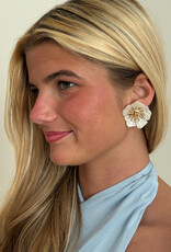 Torunn Flower Earrings White