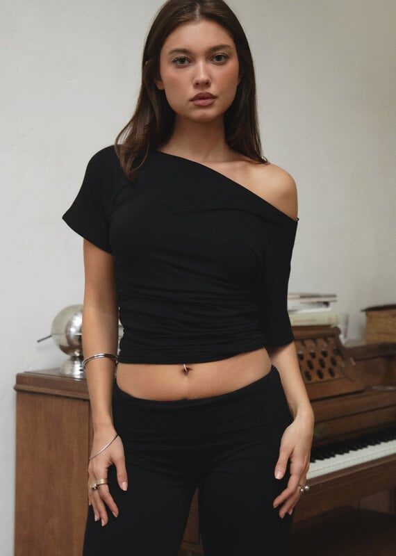 Off Shoulder Short Sleeve Slouchy Top