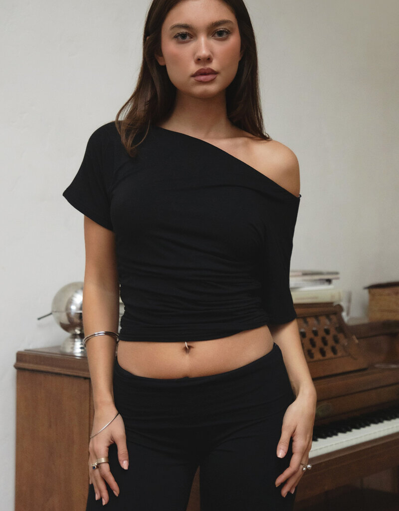 Off Shoulder Short Sleeve Slouchy Top