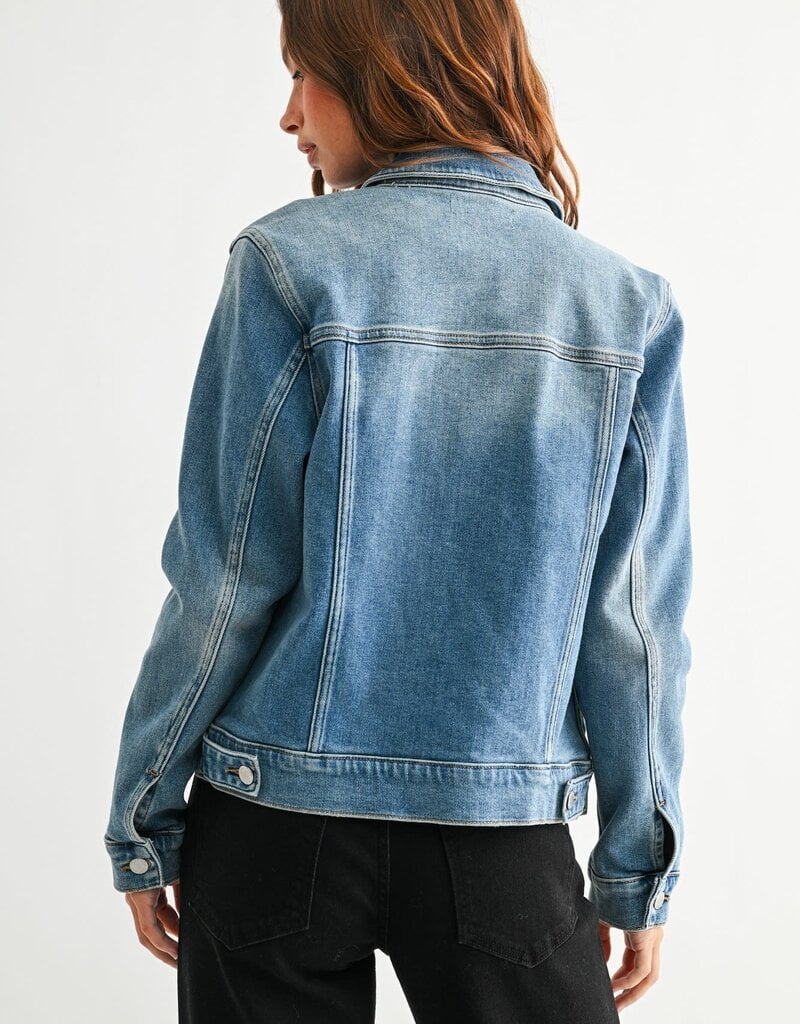 Relaxed Classic Denim Jacket
