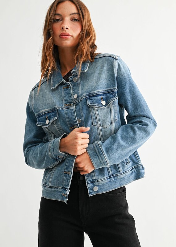 Relaxed Classic Denim Jacket