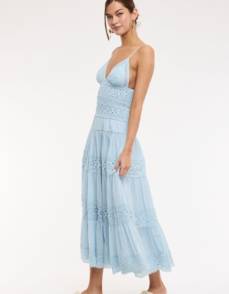 Floral Embossed Lace Solid Midi Dress