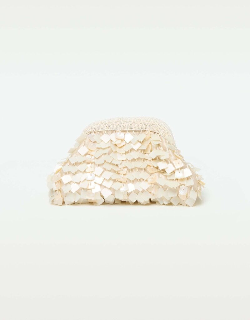 L Space Vienna Shell Clutch Purse Cream