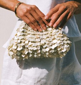 L Space Vienna Shell Clutch Purse Cream