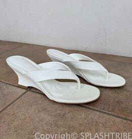 Billini Orielle T Shaped Toe Strap Heel Sandal