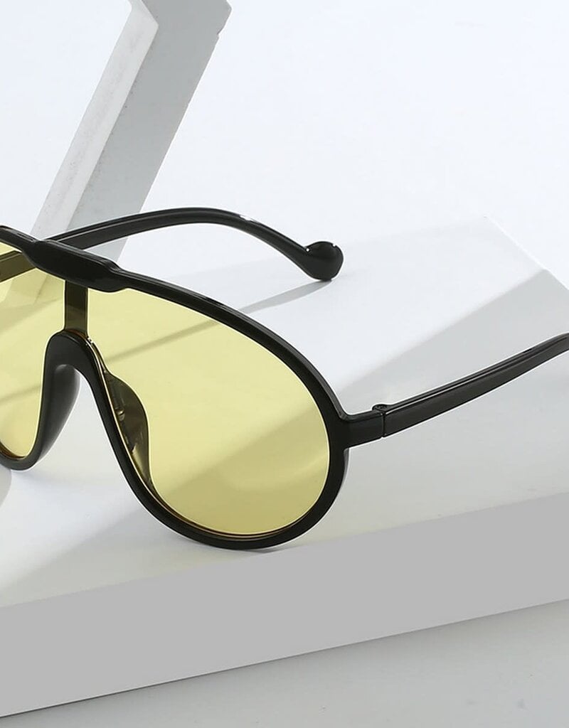 Oversized Frame Sunglasses Black3