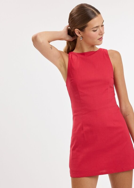 Fitted Sleeveless Shift Mini Dress