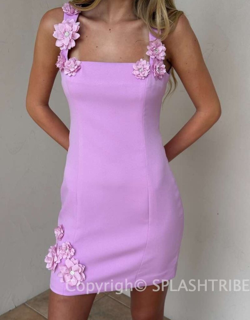 Elliatt Trompe 3D Floral Mini Dress