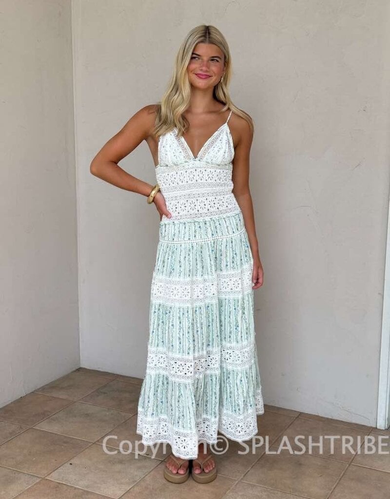 Floral Embossed Lace Floral Midi Dress