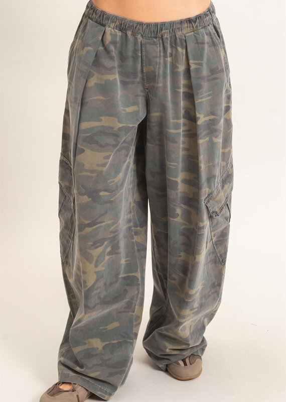 Camouflage Cargo Pocket Pants