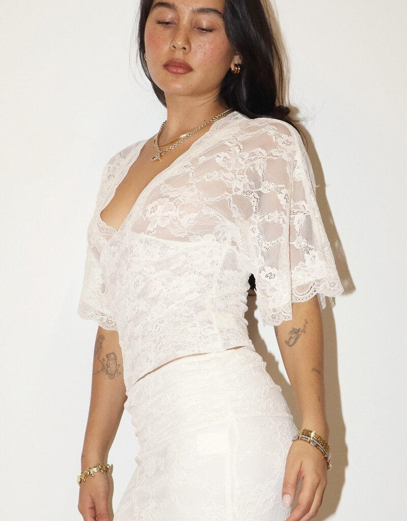 Danielle Scalloped Lace V Neck Top