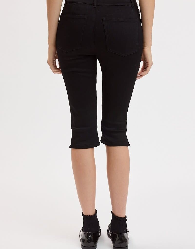 Schaefer Mid Rise Side Slit Capri Pants