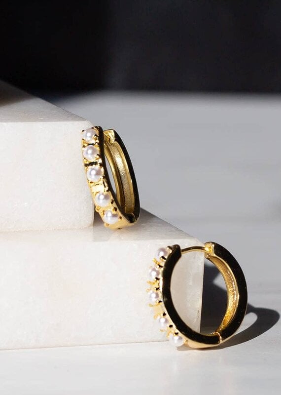 Lenny & Eva L&E Gold Pearl Hoop Earrings