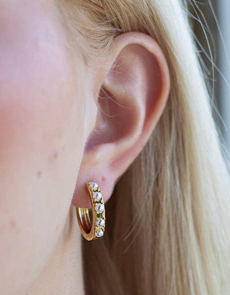 Lenny & Eva L&E Gold Pearl Hoop Earrings