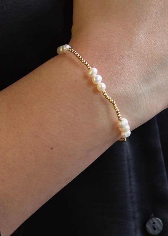 Lenny & Eva L&E Pearl Trio 2MM Gold Stretch Bead Bracelet