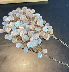Shell Tassel Gold Chain Strap Handbag Beige