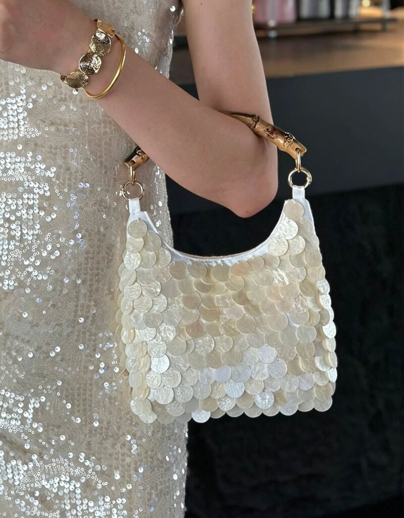 Shell Bamboo Handle Handbag Beige