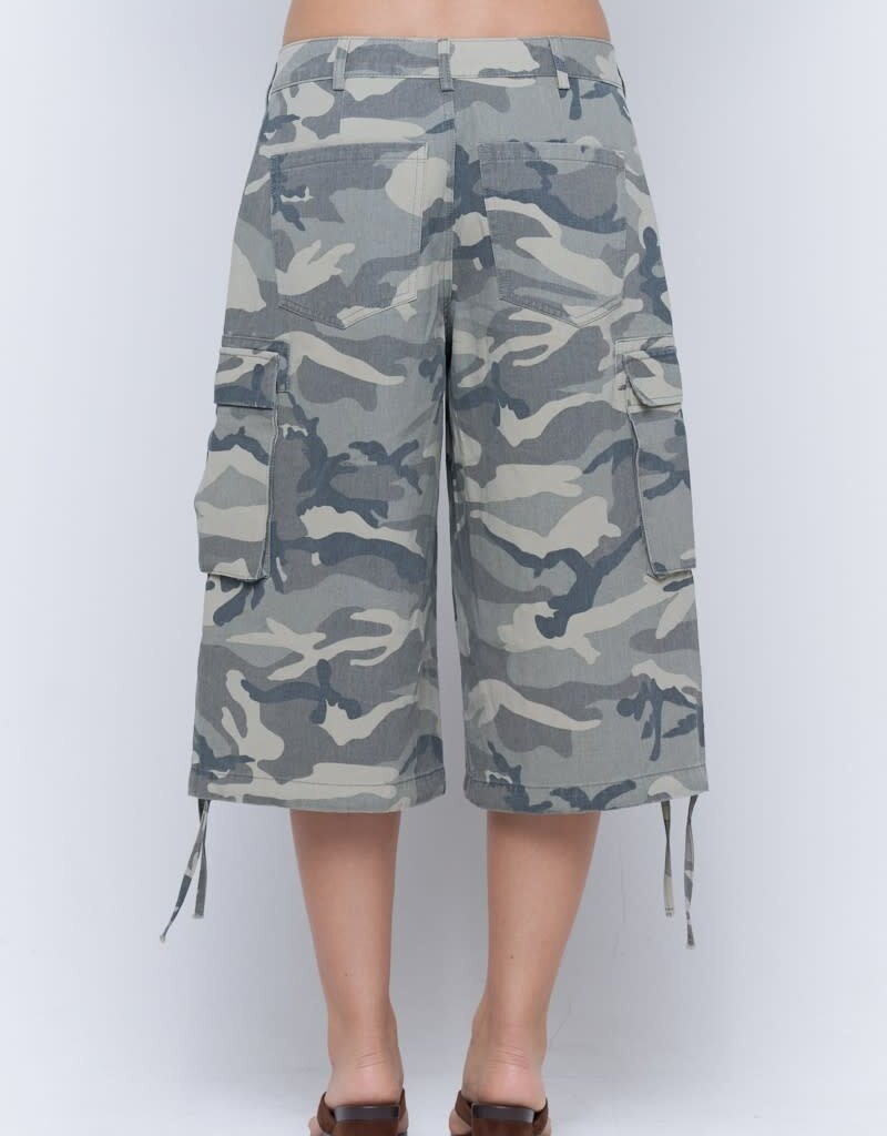 Washed Camo Wide Leg Cargo Long Shorts