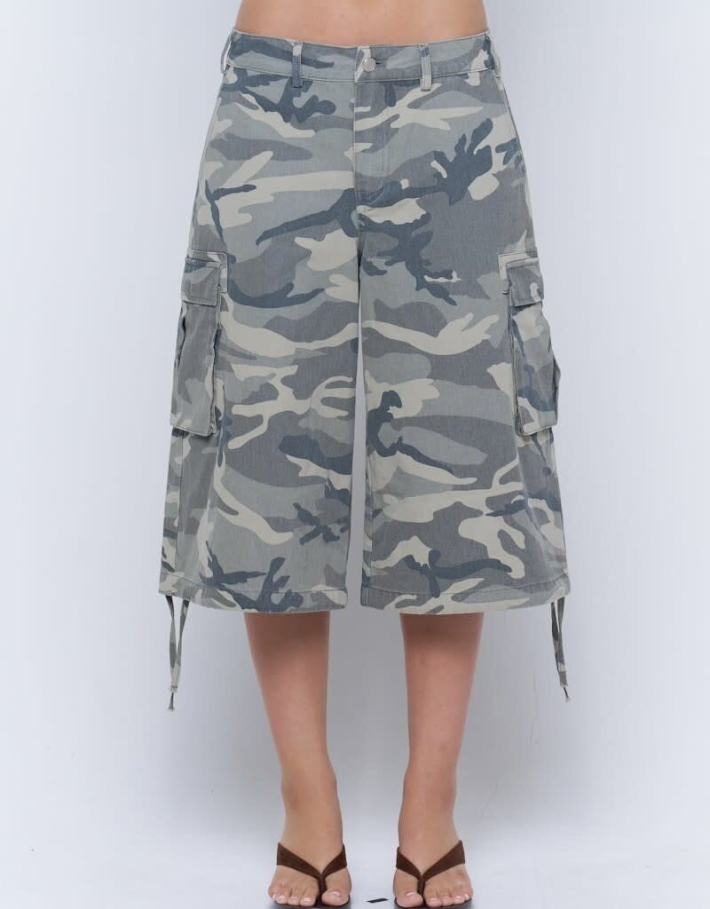 Washed Camo Wide Leg Cargo Long Shorts