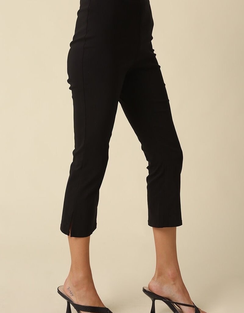 Kick Flare Capri Pants