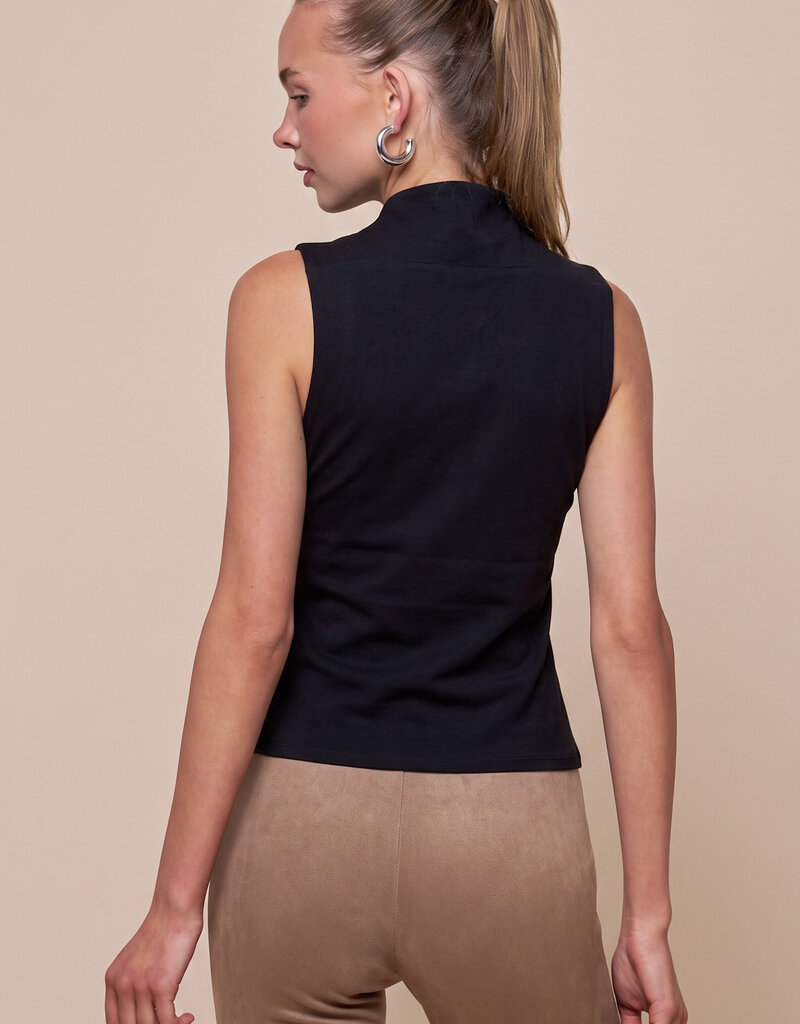 Curved Open Neckline Zip Up Sleeveless Top