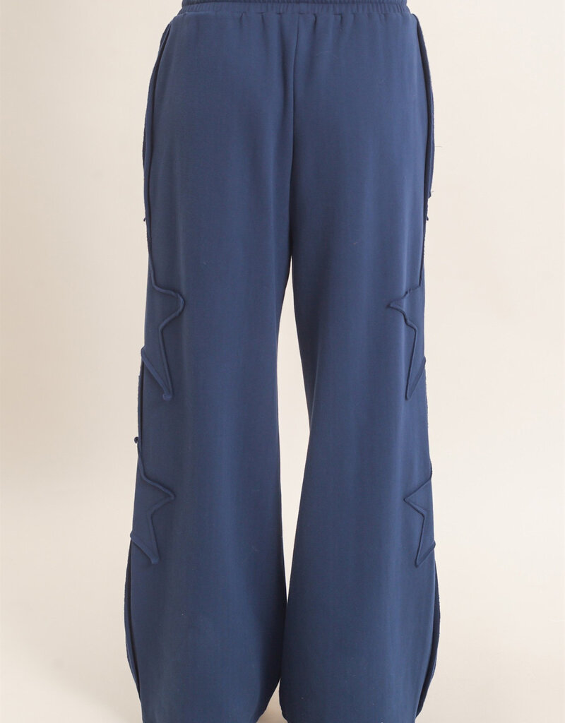 Essential Star Wide Leg Sweatpant